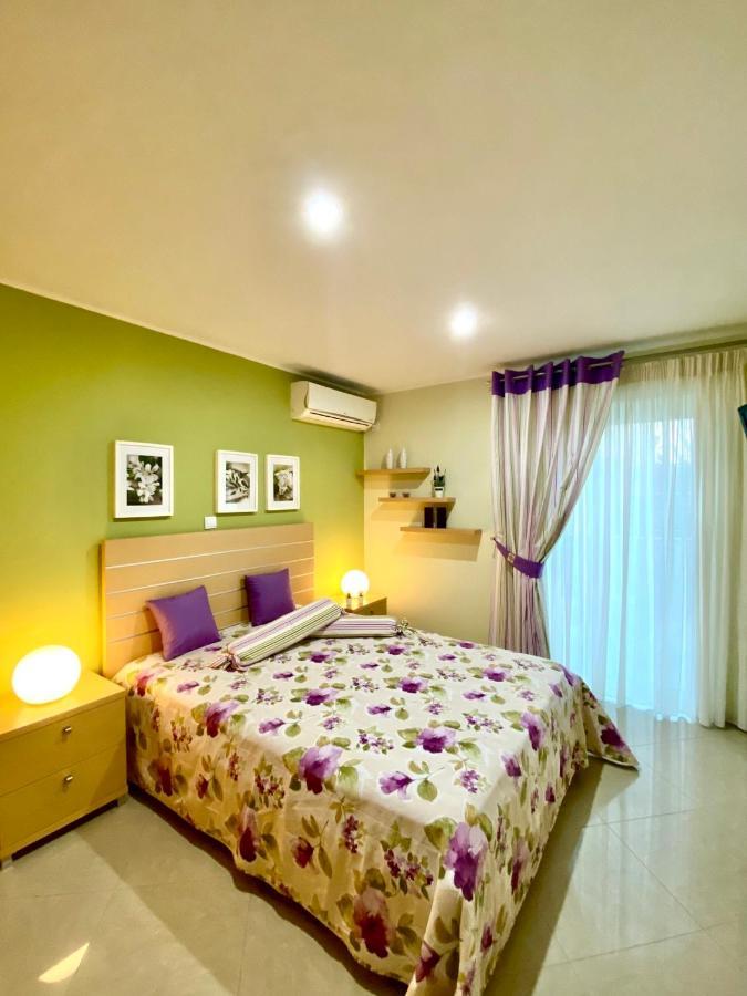 Airport Tk Luxury Home Artemida  Exterior foto